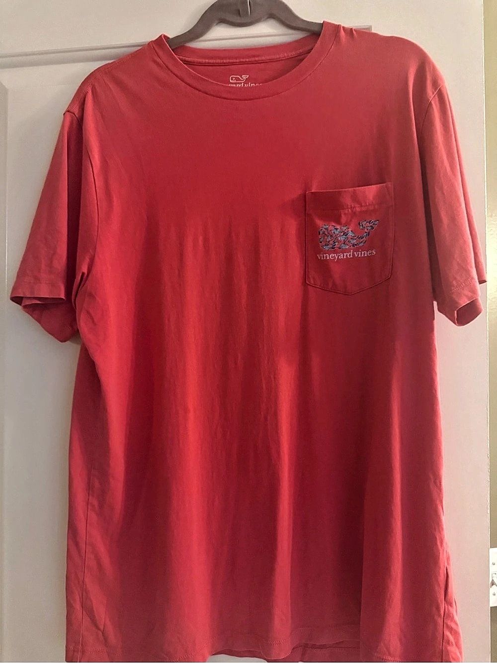 Vineyard Vines Tuna School Whale Pocket Tee Red Tee